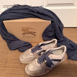 Burberry Women’s Beige and Navy Sneakers
